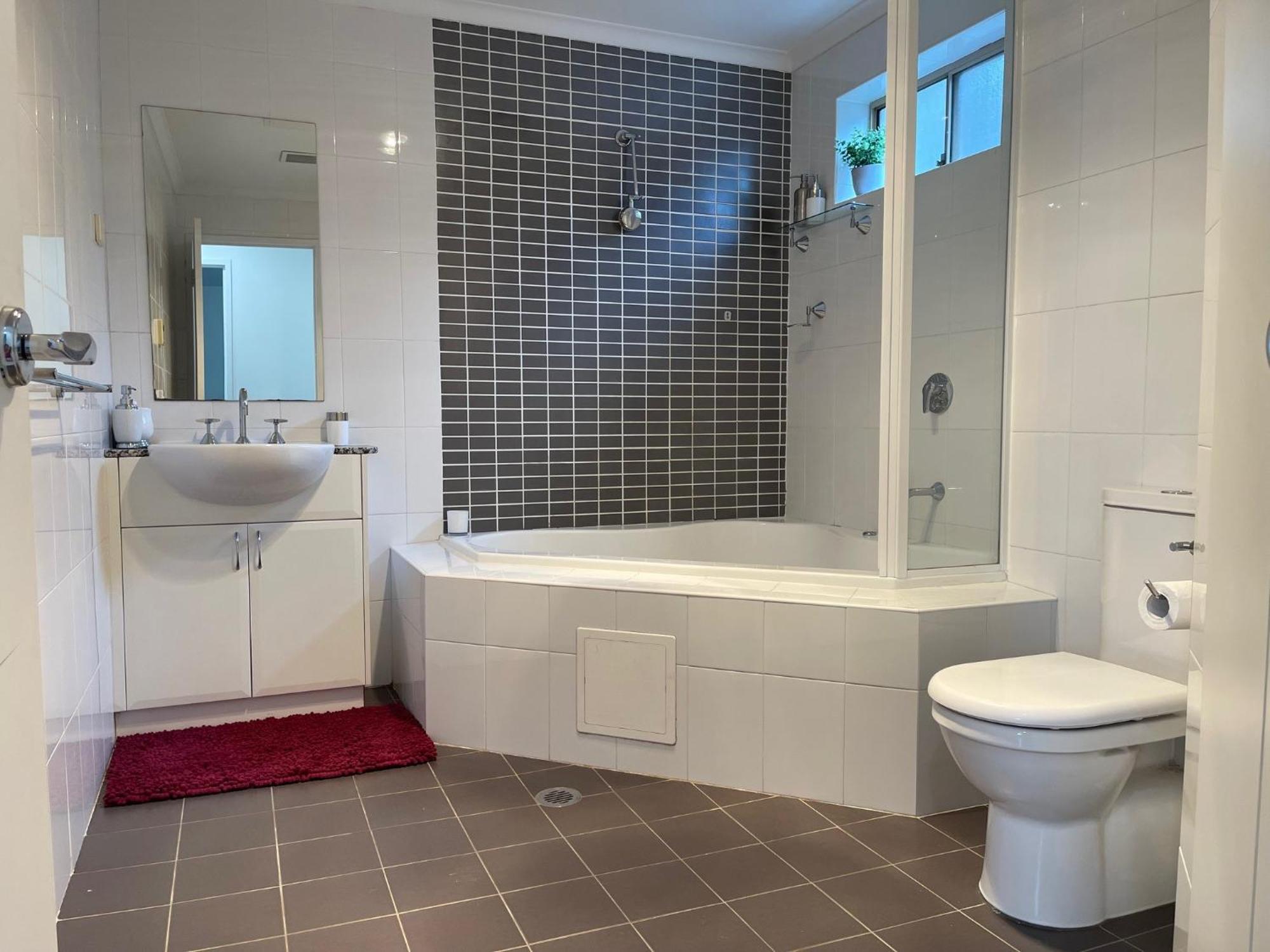 Qbn Cracker: 2Br, 2Ba, 2 Secure B/ Ment Car Parks Daire Queanbeyan Dış mekan fotoğraf